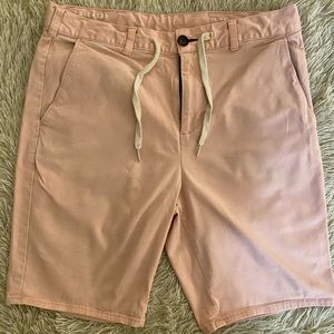 Men’s light pink size 31 drawstring shorts.
